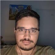 Profesor de ingles que imparte clases de ingles básico e intermedio